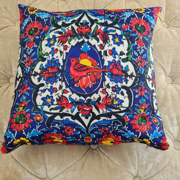 Beautiful Persian Cushions - Picture 4 of 5